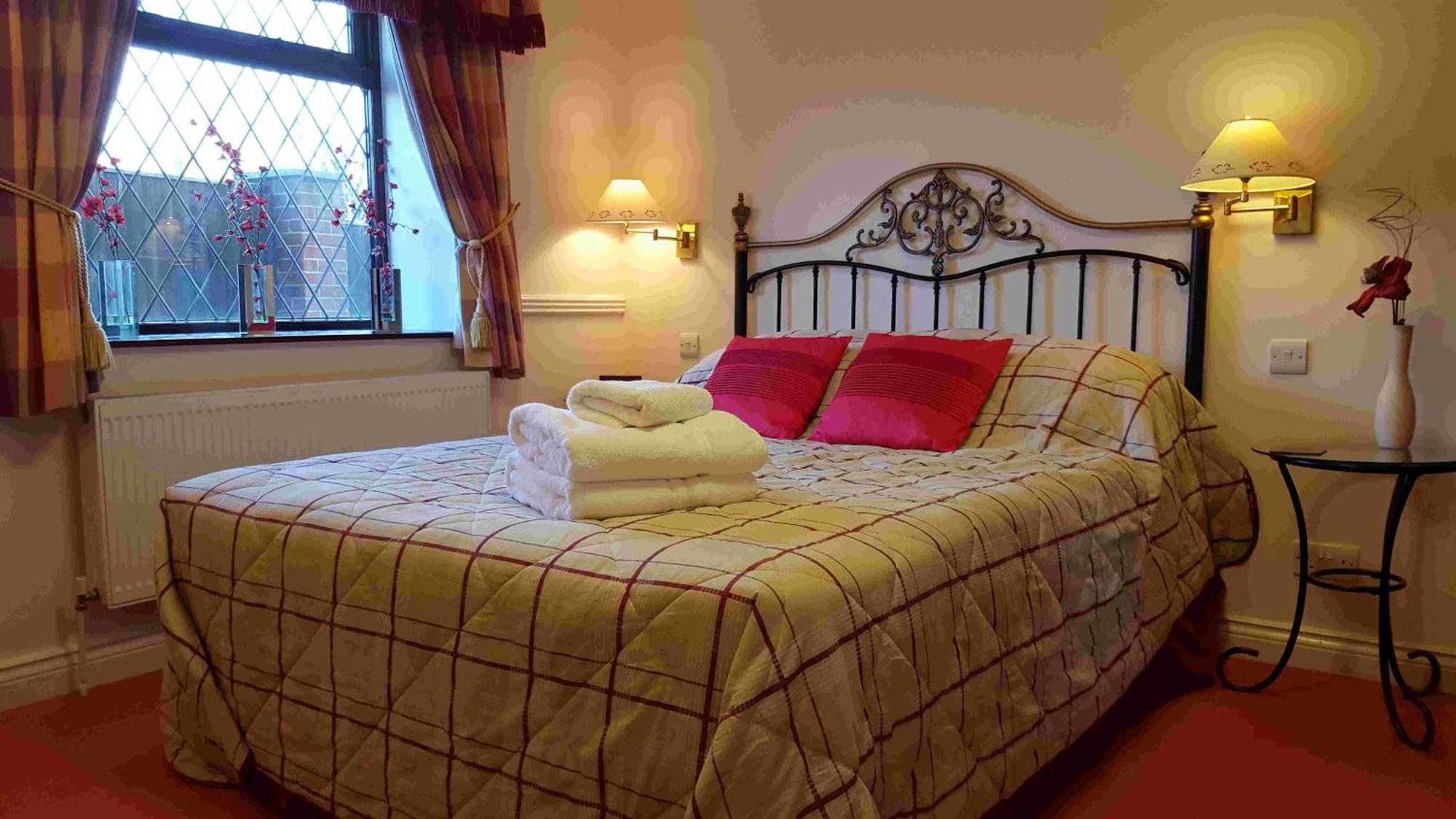 Hotel Oyo The Walnut Tree West Camel Exterior foto